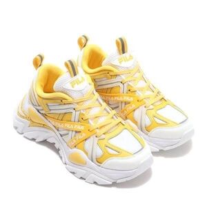 New In Box Fila Women’s Electrove 2 – Gardenia/Banana/White, Size 7